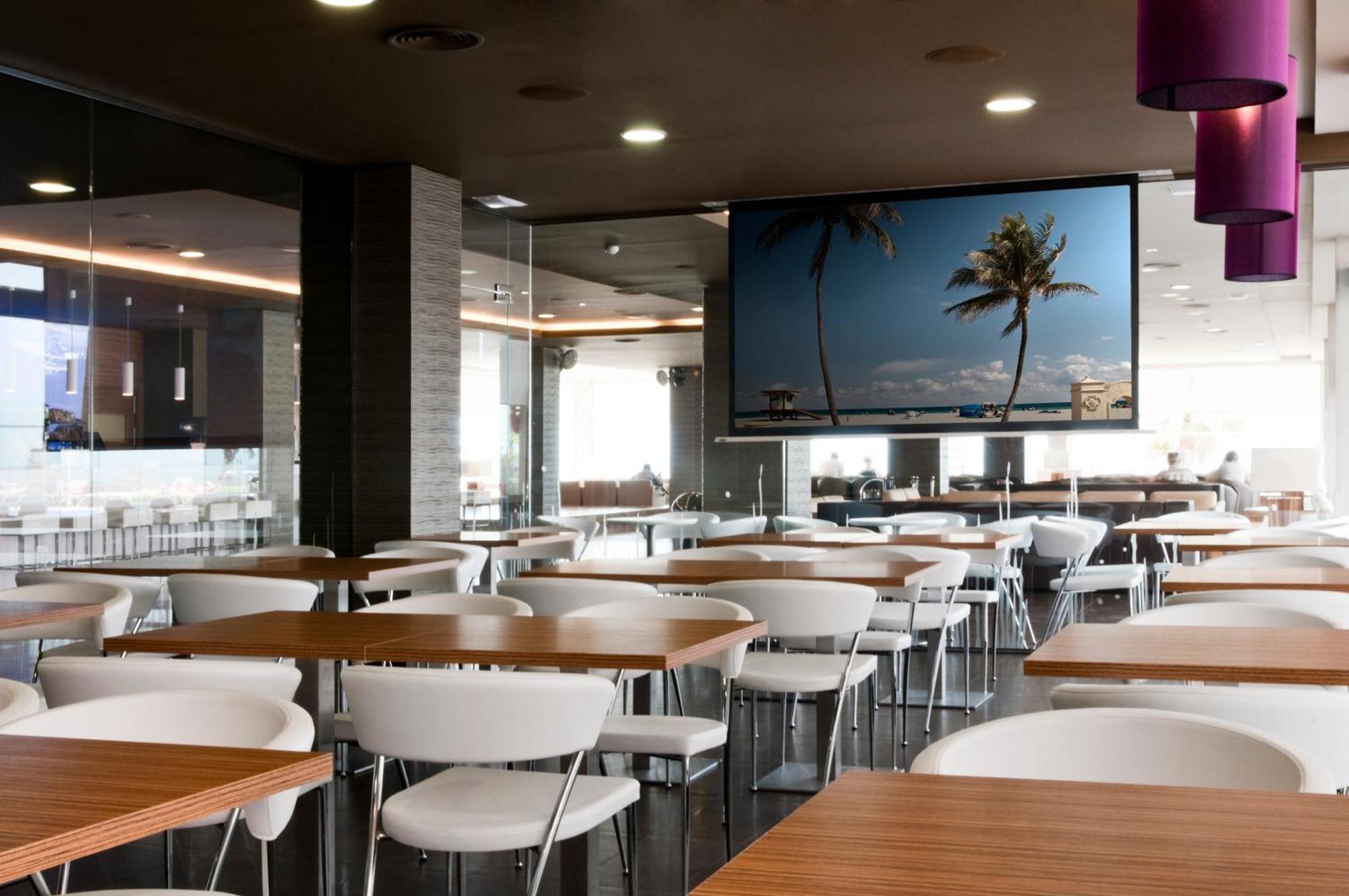 Hotel Augustus Cambrils Εξωτερικό φωτογραφία