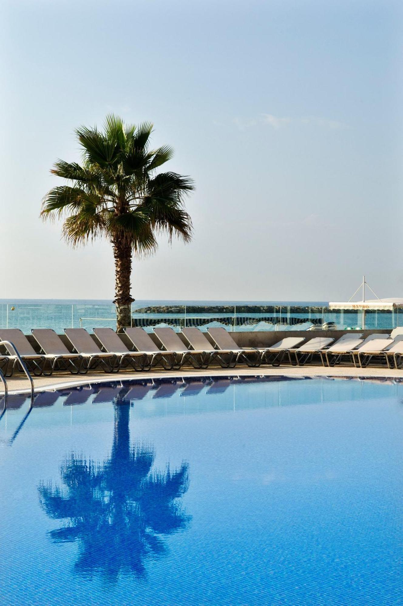 Hotel Augustus Cambrils Εξωτερικό φωτογραφία